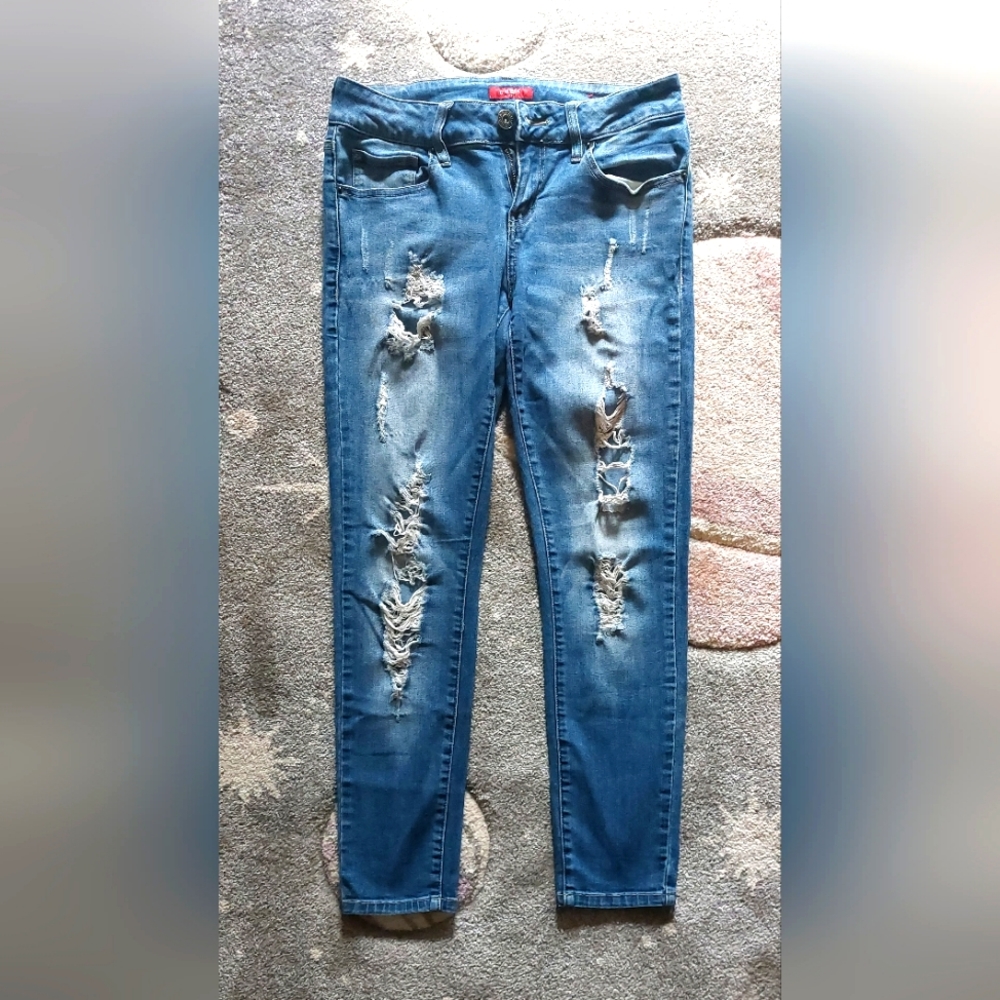 Guess distressed ankle skinny jeans